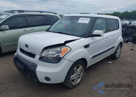 2011 Kia Soul + from USA, damaged, VIN KNDJT2A21B7707304